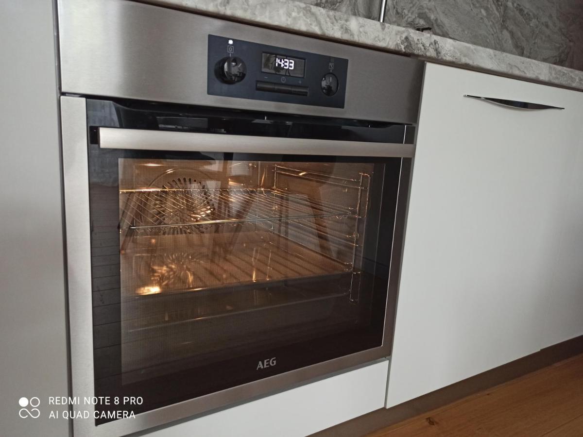 New Big Loft Apartments Jurmala With Free Secured Parking Exteriör bild