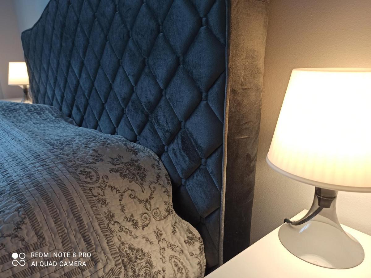 New Big Loft Apartments Jurmala With Free Secured Parking Exteriör bild
