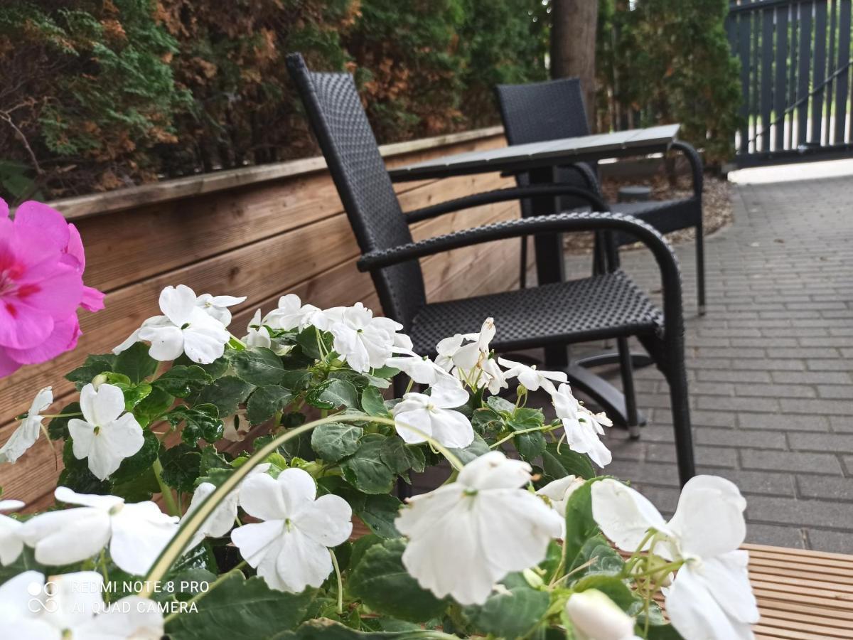 New Big Loft Apartments Jurmala With Free Secured Parking Exteriör bild