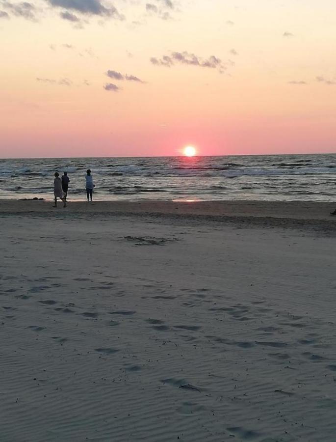 New Big Loft Apartments Jurmala With Free Secured Parking Exteriör bild